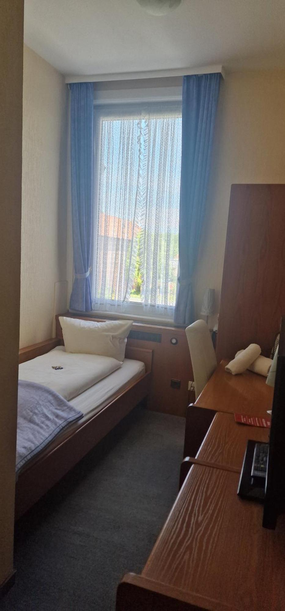 Hotel-Restaurant Wilhelmsbad Seesen Quarto foto