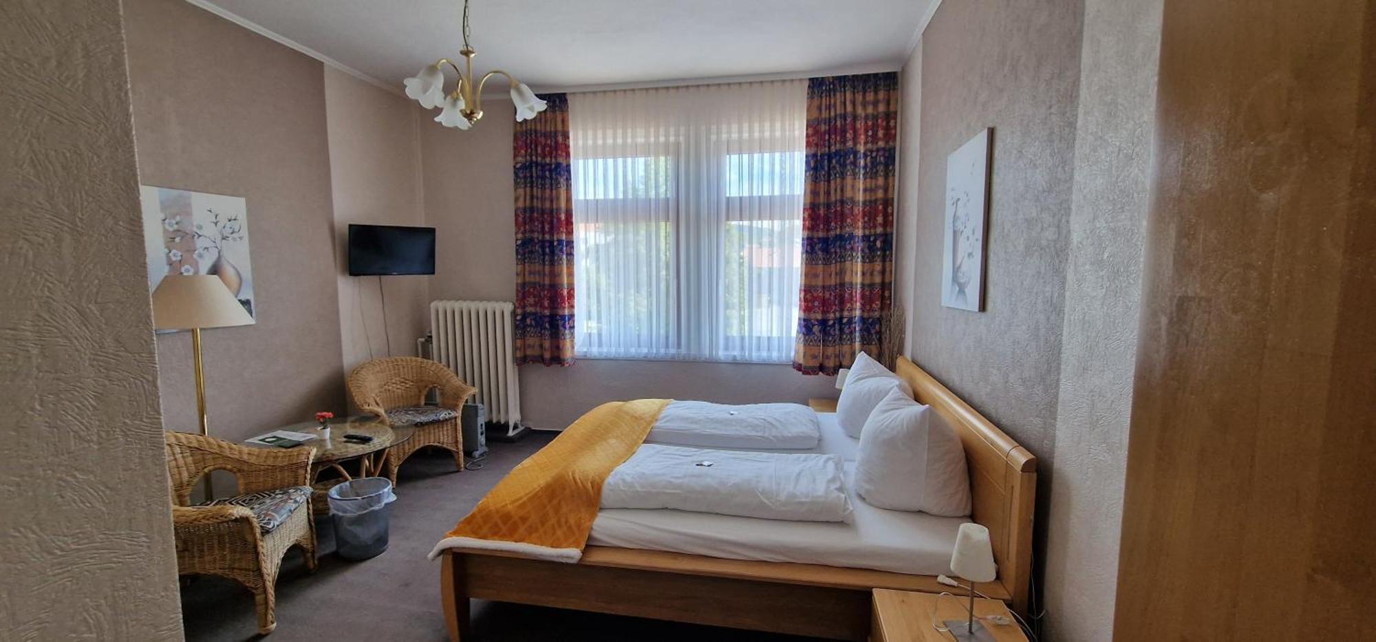 Hotel-Restaurant Wilhelmsbad Seesen Quarto foto